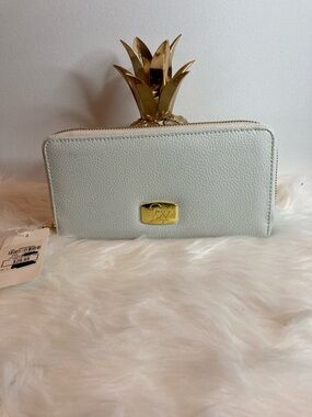 QVC Joy White Continental Zip-Around Leather Wallet -NWT